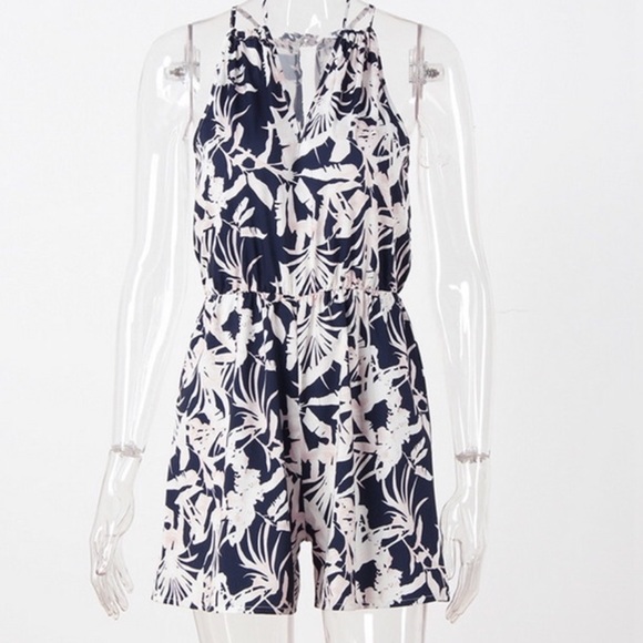 🆕Short Printed floral Romper - Picture 4 of 6